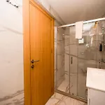 Loca Centre Hotel *