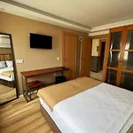 Loca Centre ホテル *