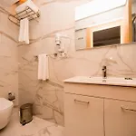 ホテル Loca Centre *