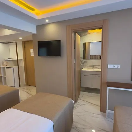 Loca Centre Hotel *