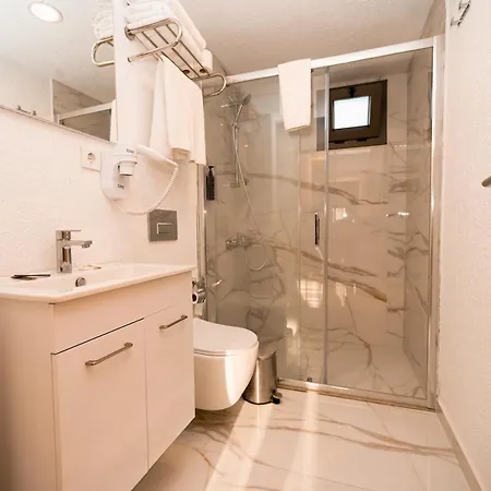 Loca Centre * Бодрум