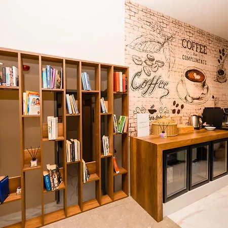 Loca Centre Отель Бодрум