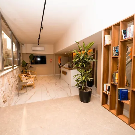 Loca Centre