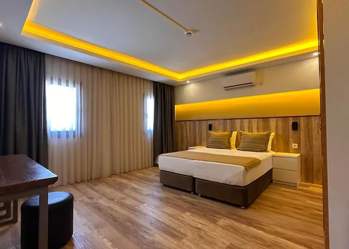 Loca Centre Hotel