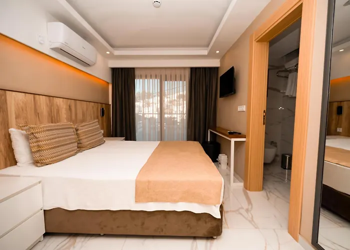 Loca Centre Hotel *